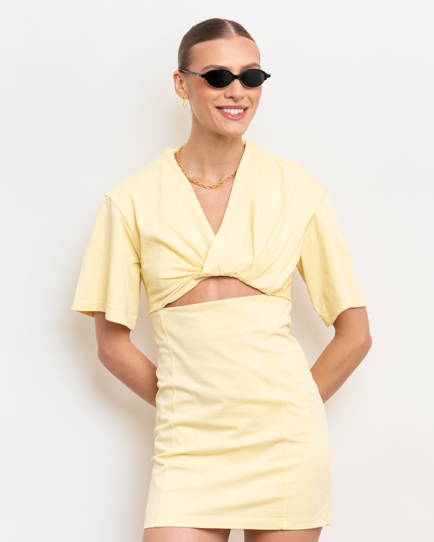 Shop Aria Sunglasses in Olive Colour – Available Online in USA, UK, Canada & United Arab Emirates